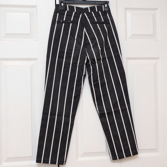 Volcom Pants - Volcom striped crop ankle pants, 24. G